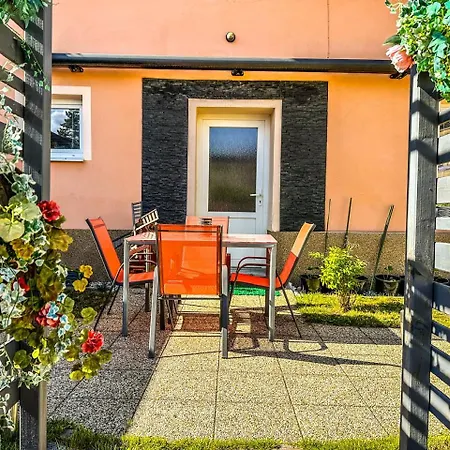 Apartman Pod Hradem Horsovsky Tyn Exterior photo